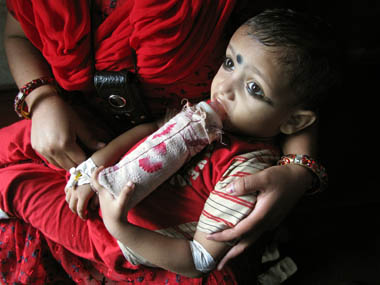 Parents with more kids less likely to catch cold Parents with more kids less likely to catch cold