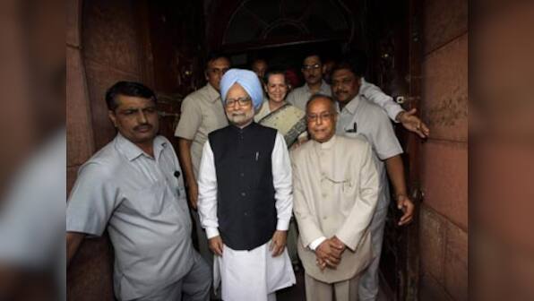 Does it need a foreign hand to goad Manmohan to action?