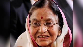 Patil to host Pranab for dinner