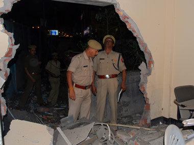 Assam riots death toll rises to 17, army called in Assam riots death toll rises to 17, army called in