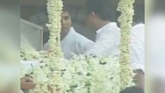 Bollywood turns up en masse at prayer meeting for Rajesh Khanna 
