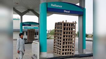 Hold RIL, concerns over profit sustainability remain