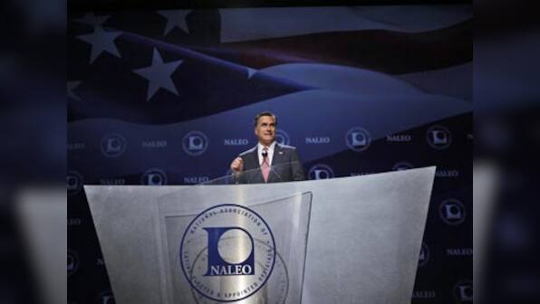 Bobby Jindal defends Romney over offshore investments