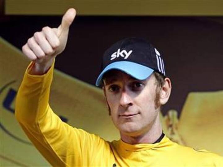 Wiggins' cycling win spurs British hype before Olympics