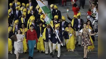 Indian contingent greeted with huge cheers