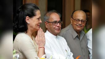 Arjun Singh memoirs: 'Is Cong compartments to Nehru-Gandhi engine?'