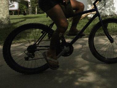 Dad cycles across 6 countries to see daughter graduate