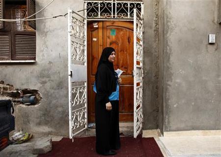 Samsung Galaxy C7 Pro launched in India at Rs 27,999; available on Amazon from 11 April Samsung Galaxy C7 Pro launched in India at Rs 27,999; available on Amazon from 11 April