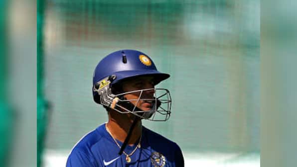 The entire country will miss Rahul at No.3: Tendulkar