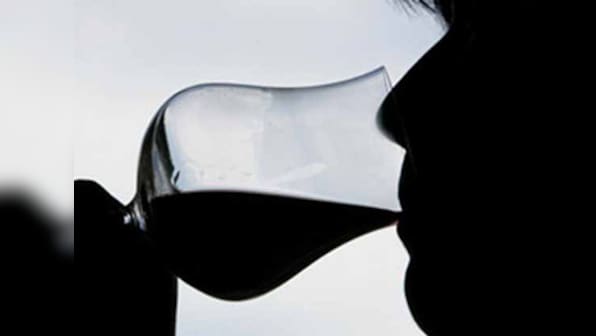 Drunkorexia: Women skip meals, save calories to binge drink