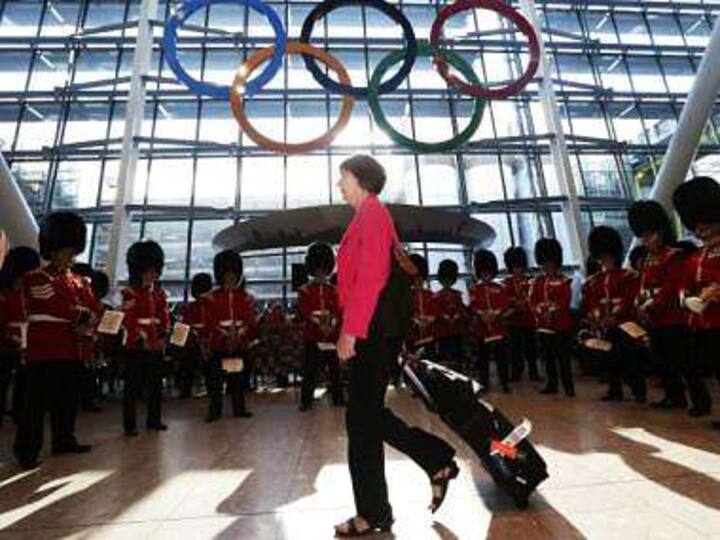 Olympics: Strike threats loom over Games