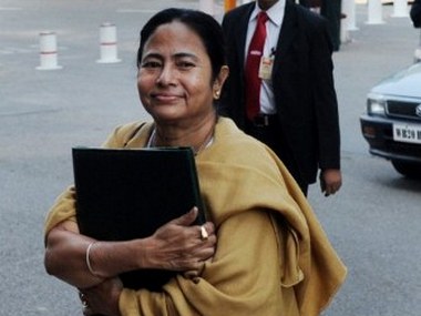 Mamata turns to Facebook to avoid pesky journalists Mamata turns to Facebook to avoid pesky journalists