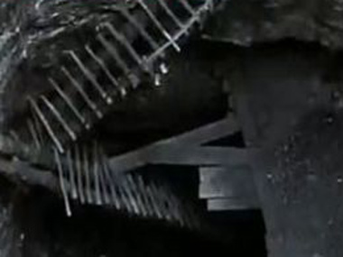 Power failure: 200 miners trapped underground in West Bengal Power failure: 200 miners trapped underground in West Bengal