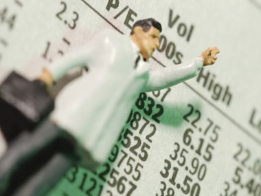 Mid-cap crash: Are small brokers acting as front for foreign investors? Mid-cap crash: Are small brokers acting as front for foreign investors?