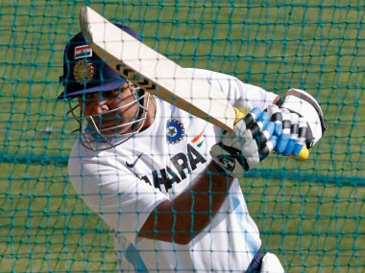 Sehwag unveils World T20 trophy