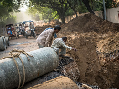 Delhi Jal Board launches app to receive complaints on sewage, water supply Delhi Jal Board launches app to receive complaints on sewage, water supply