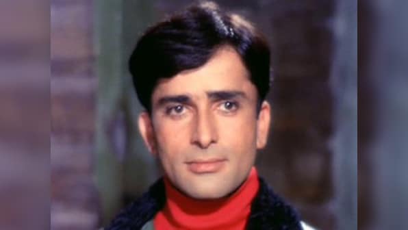 Shashi Kapoor undergoes cataract surgery 