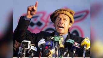 Top Tehrik-e-Insaaf leader's brother quits, joins PPP