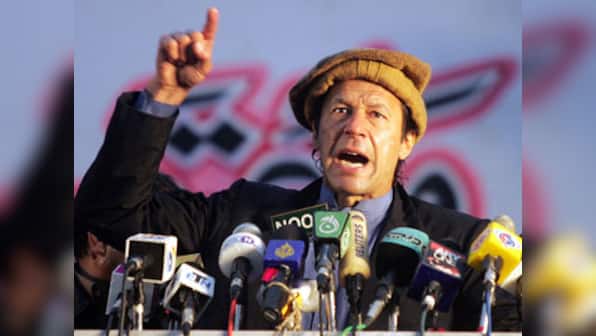 Top Tehrik-e-Insaaf leader's brother quits, joins PPP