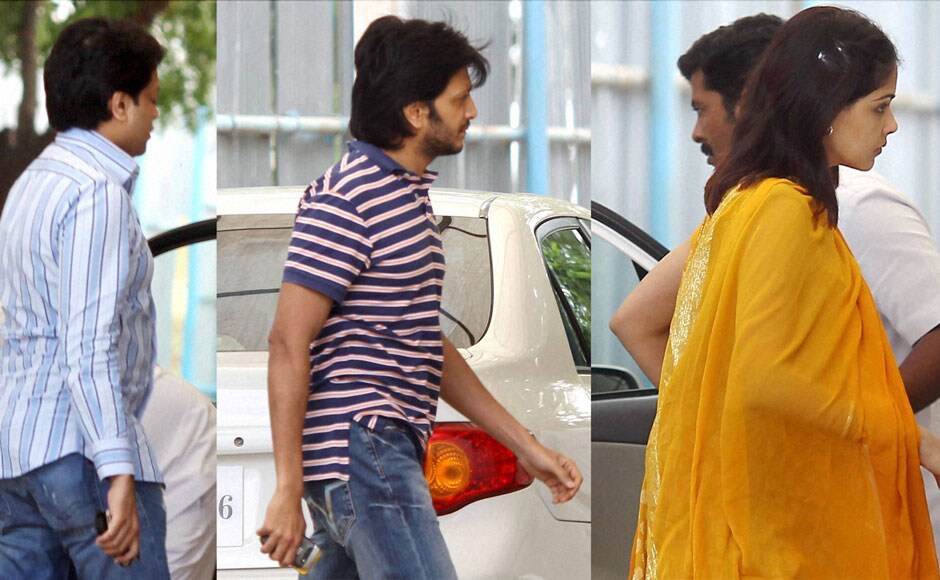 Union Minister Vilasrao Deshmukh's sons Amit and Riteish and daughter-in-law Genelia D'Souza arrive at a hospital where Vilasrao Deshmukh has been admitted.PTI Union Minister Vilasrao Deshmukh's sons Amit and Riteish and daughter-in-law Genelia D'Souza arrive at a hospital where Vilasrao Deshmukh has been admitted.PTI