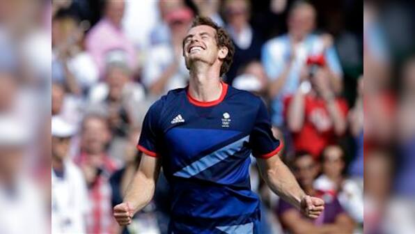 Murray drubs Federer for gold at Olympics 