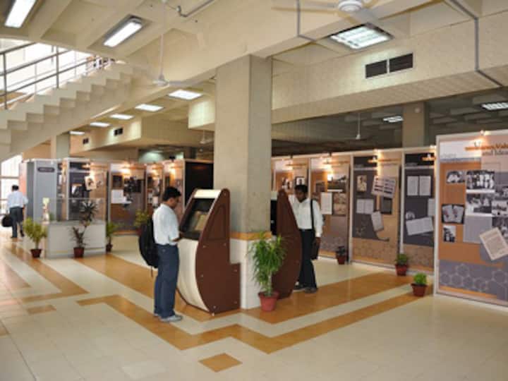 Acharya Prafulla Chandra Roy's 151st birthday celebrated Acharya Prafulla Chandra Roy's 151st birthday celebrated