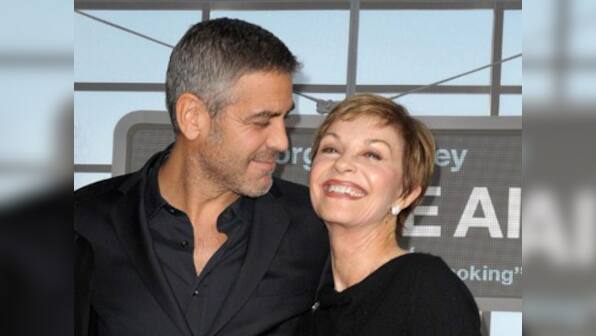 Clooney's mom wants him to marry wrestler