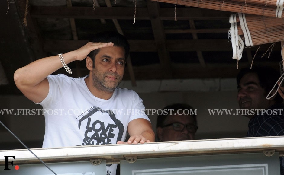 Salman Khan waves to the crowd outside his residence, Galaxy Apartments, at Carter Road, Mumbai. Sachin Gokhale/Firstpost Salman Khan waves to the crowd outside his residence, Galaxy Apartments, at Carter Road, Mumbai. Sachin Gokhale/Firstpost