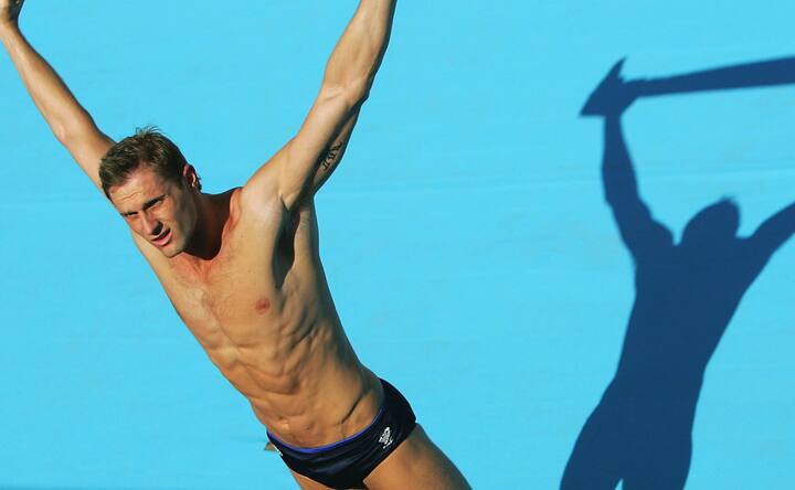 Images: And the Best Abs award goes to...