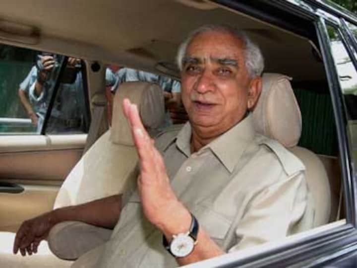 Jaswant Singh to meet Jaya, seeks support for VP poll