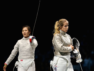London 2012 fencing: Defending champ Zagunis stunned by Kim Jiyeon London 2012 fencing: Defending champ Zagunis stunned by Kim Jiyeon