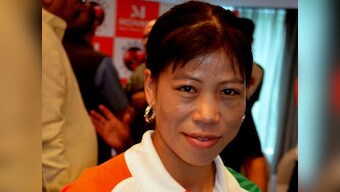 Sonia Gandhi's scowl vs Mary Kom's smile: It's a knockout...