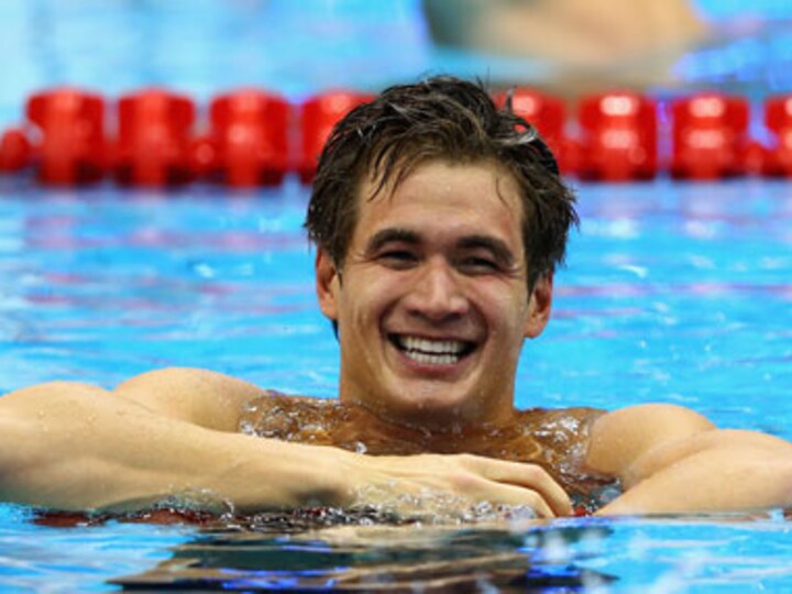 London 2012: Nathan Adrian wins 100 m freestyle by a fingernail 