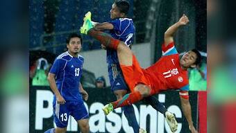 Nehru Cup: We succumbed to pressure in the first half, says India coach