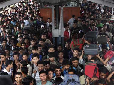 North-East exodus: Centre blames Pak for rumours North-East exodus: Centre blames Pak for rumours