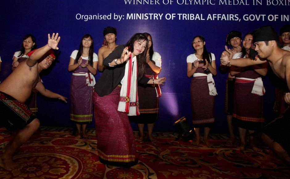 Images: Not only can Mary box, but she can dance too Images: Not only can Mary box, but she can dance too