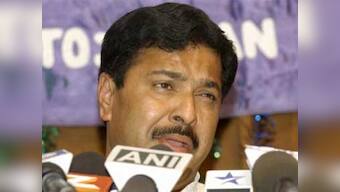 Spectrum: Dead Mahajan gets blamed for favouring Bharti, Voda