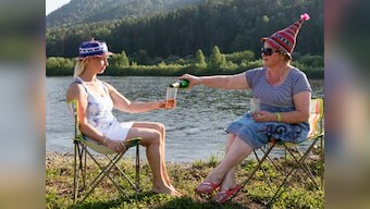 Russians voted world's worst dressed tourists