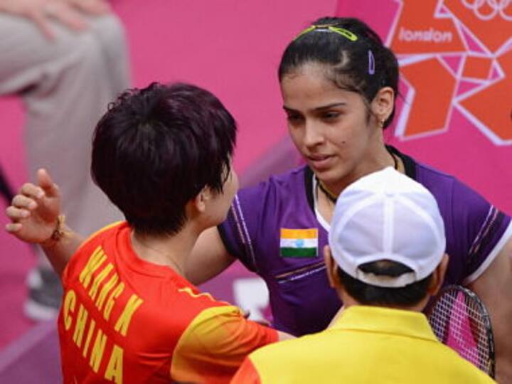 Saina bags bronze after Wang retires hurt Saina bags bronze after Wang retires hurt