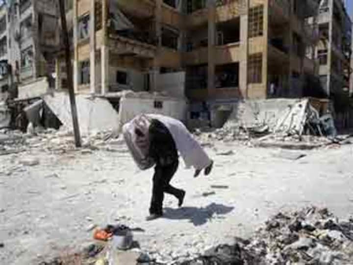 Car bomb kills 12 in Damascus suburb in Syria