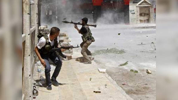 Syrian forces continue shelling Damascus; 60 killed 