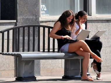 Spending time with dad improves a teen's self worth Spending time with dad improves a teen's self worth