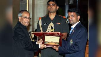 Olympic medalists Vijay Kumar, Yogeshwar Dutt to get Khel Ratna