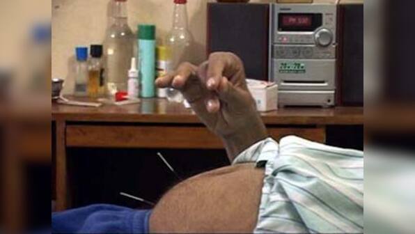 Swiss acupuncturist charged in 16 HIV infection cases