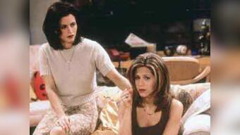Jennifer Aniston meets Friends co-star Courteney Cox