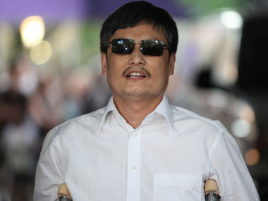 Blind dissident Chinese lawyer Chen welcomed to US Blind dissident Chinese lawyer Chen welcomed to US