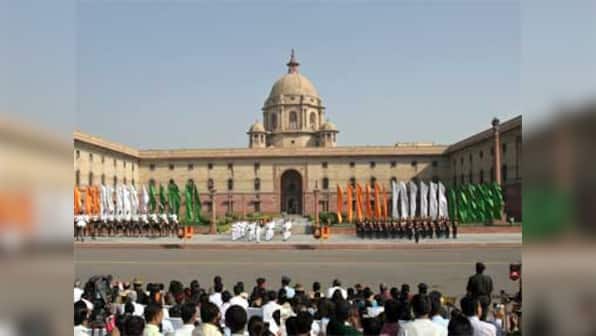 Chidu rejigs finmin, Gujral shifted to expense account