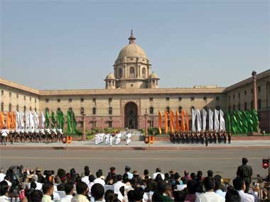 Chidu rejigs finmin, Gujral shifted to expense account Chidu rejigs finmin, Gujral shifted to expense account