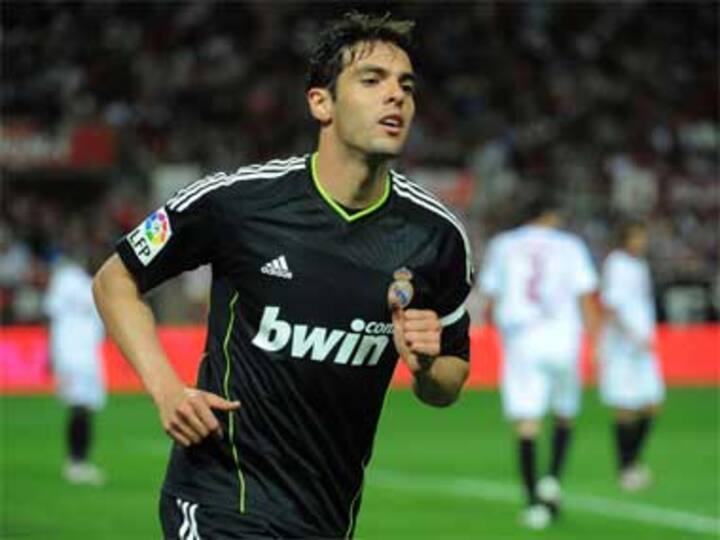 AC Milan want Kaka back on loan