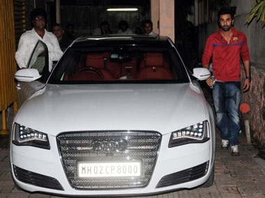 Ranbir Kapoor and Katrina Kaif's Saturday night rendezvous in KrishnaRaj! Ranbir Kapoor and Katrina Kaif's Saturday night rendezvous in KrishnaRaj!